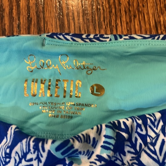 LILLY PULITZER UPF 50+ Luxletic 21" Weekender Crop Legging Color Whisper Blue L - Picture 9 of 10